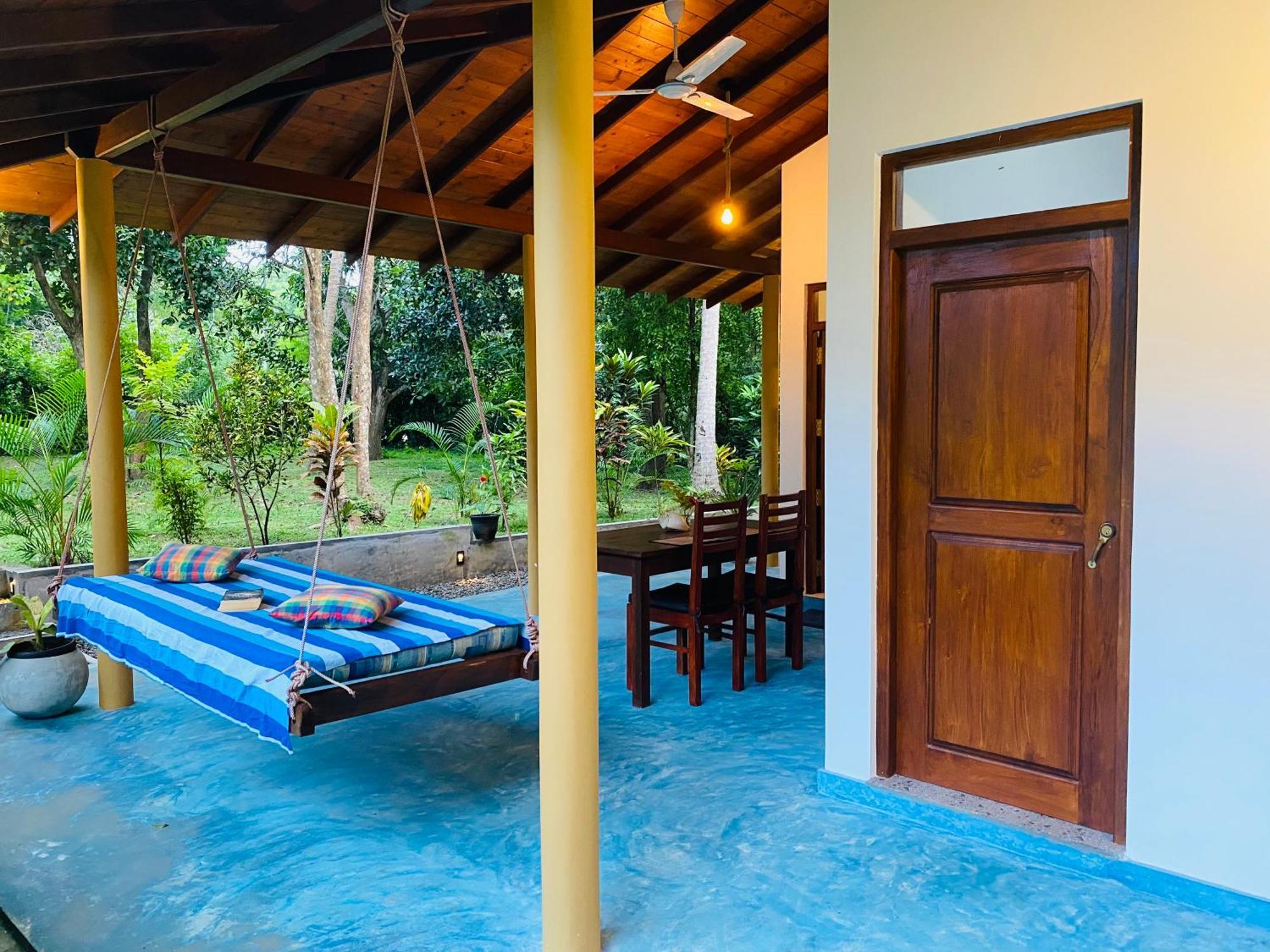 See Turtle Villa Тангалла Экстерьер фото